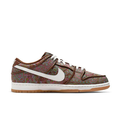 Nike SB Dunk Low Pro &