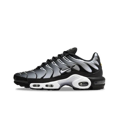 Nike Air Max Plus &