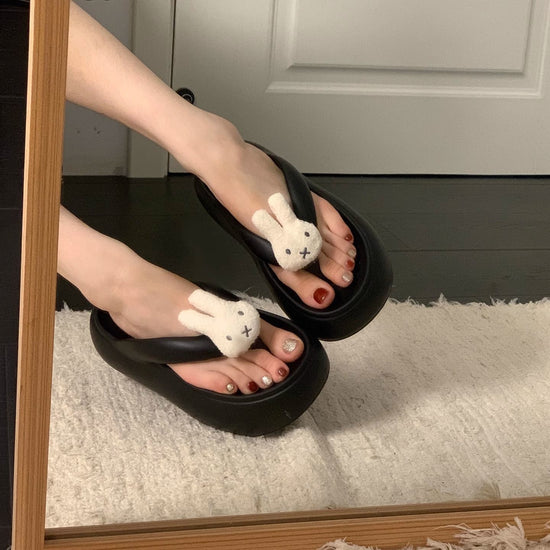 Cartoon Niedliche Flip-Flops mit dicker Sohle für Damen, Sommer 2026 Neues Modell, höhenvergrößernde weiche bequeme Zehenstegsandalen für kleine Personen