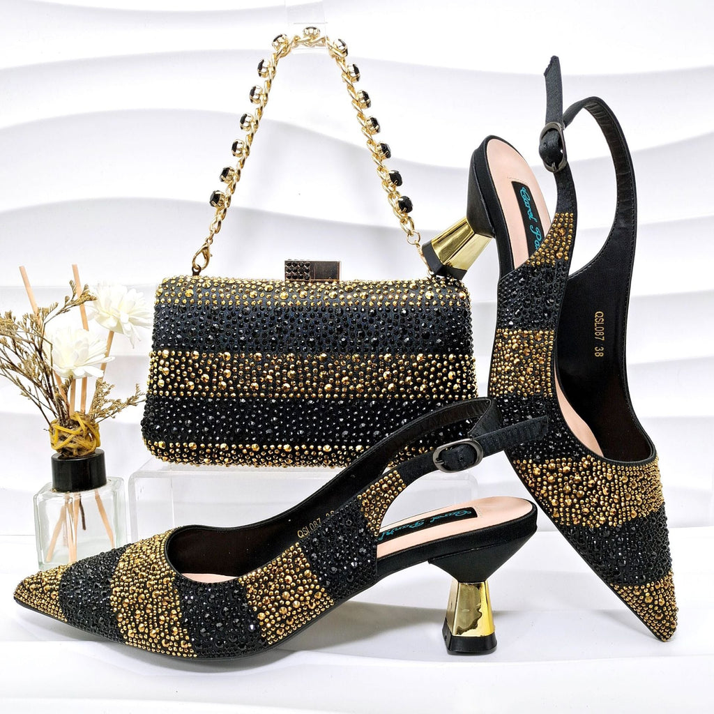 Elegante zweiteilige Damenschuh- und Handtaschen-Sets mit spitzen, gestreiften, filigranen Strass-Verzierungen und hohen Absätzen