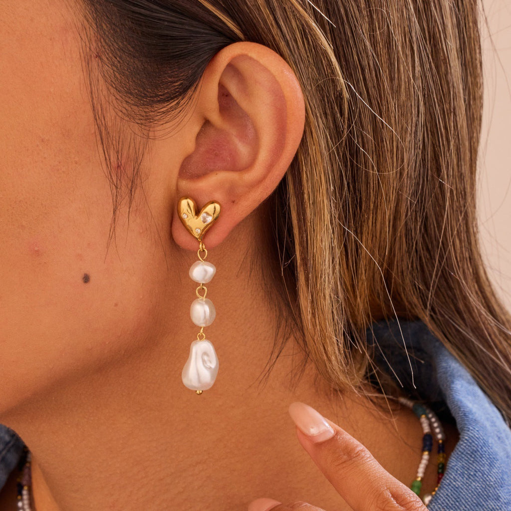 French Baroque Pearl Long Tassel Stainless Steel Earrings Light Extravagant Love Heart Shaped Design Earrings Ornament
