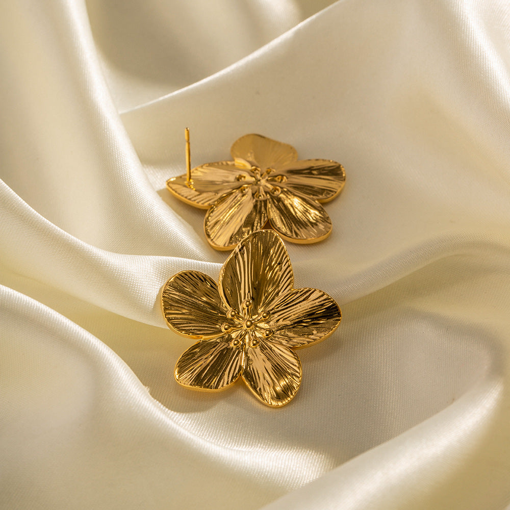 French Court Matte Retro Gold Stainless Steel Floral Metal Stud Earrings High Grade Earrings Earrings Accessories