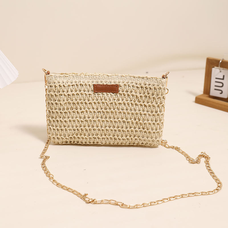 Kleine frische Umhängetasche aus Stroh, einfarbige quadratische Clutch, Urlaubs-Strandtasche, gewebte Tasche