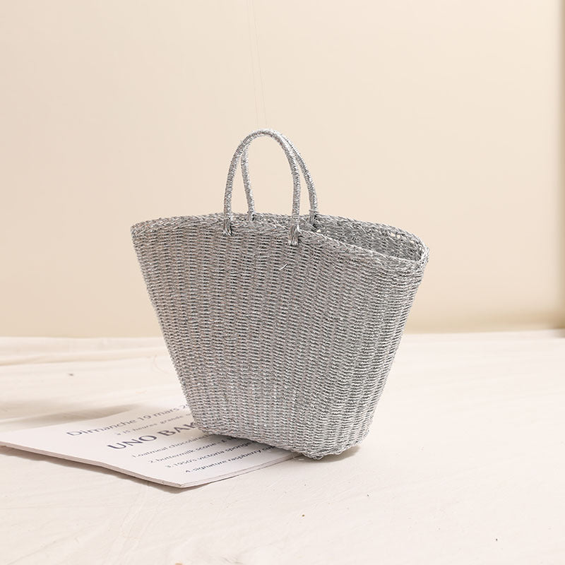 Silberne tragbare Strohgeflecht-Tasche Metallgefühl Große Kapazität Handtragetasche Damen Strandurlaub Strandtasche