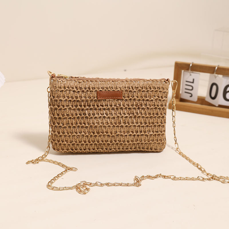 Kleine frische Umhängetasche aus Stroh, einfarbige quadratische Clutch, Urlaubs-Strandtasche, gewebte Tasche