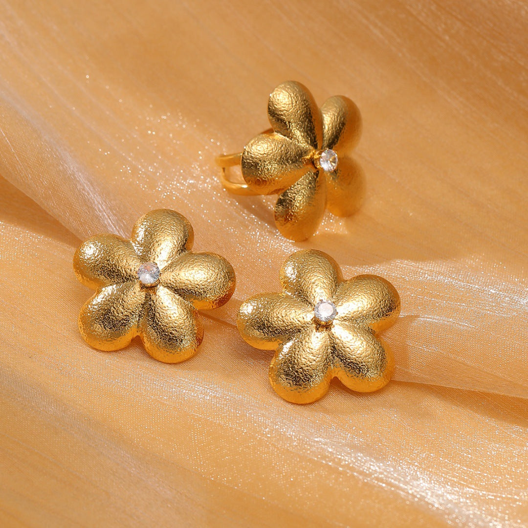 Arrival Inlaid Zircon Floral Titanium Steel Earrings Women Personality Design Stainless Steel Rings Ear Studs Women