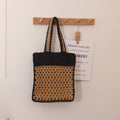 Farblich abgestimmte ausgehöhlte Häkelschulterstrohtasche Besonderes Design Handgewebte Tasche Strandurlaub Tasche
