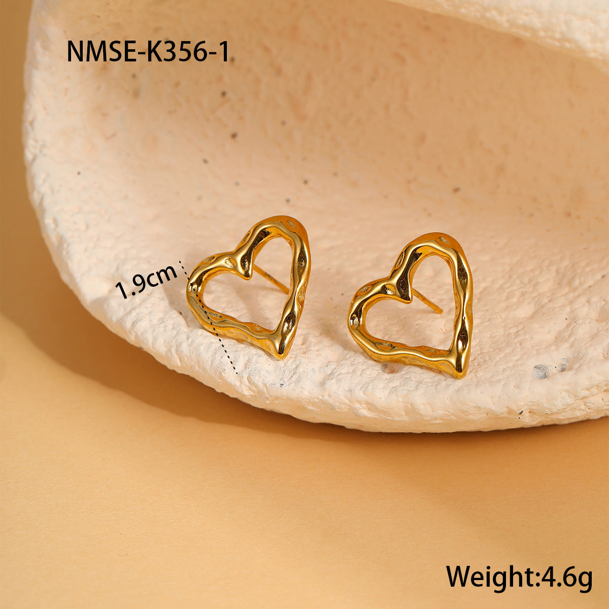 Simple Titanium Steel Hollow Out Cutout Heart Shaped Earrings Gold Plating Stud Earrings All Match Delicate Ear Jewelry