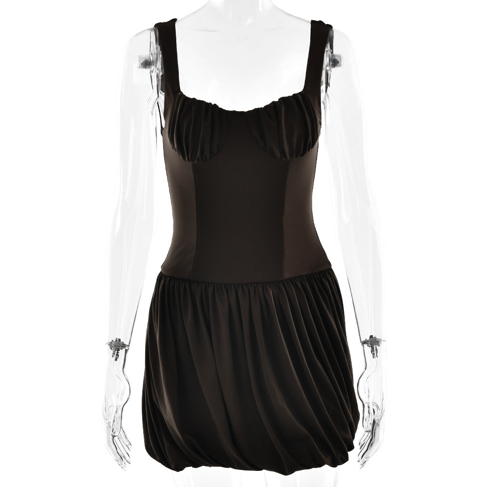 Trägerloses Schlauchkleid mit sexy Taillenbetonung, einfarbig, plissiert, ärmellos