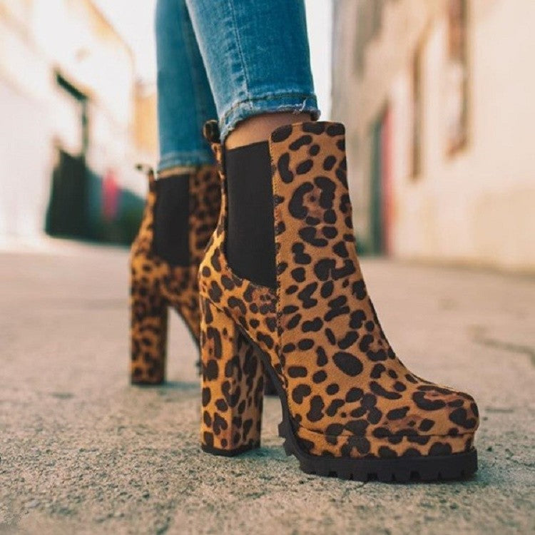 Runder Kopf Leopardenmuster Chunky Heel Kurze Ritterstiefel Damen High Heel Elastischer Bund Ärmel Wildlederstiefel