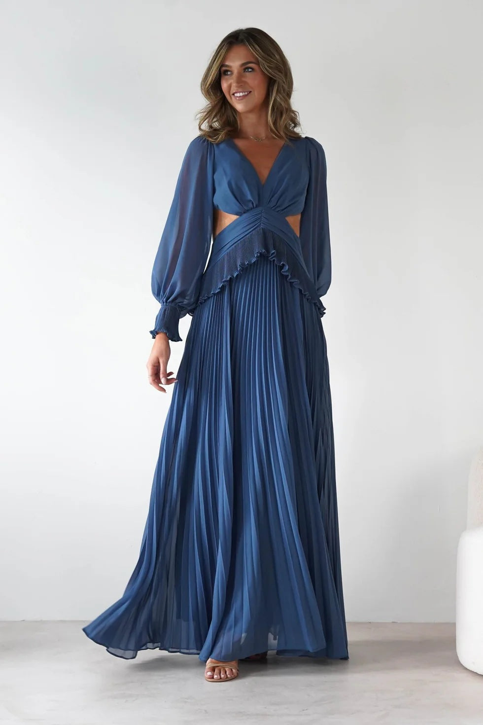 Women Long Sleeve Pleated Waist Tight Backless Dress
