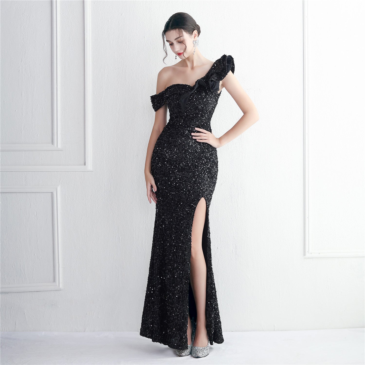 Imitierte handgemachte Pailletten Bastel-Dankes-Dinner Schmal geschnittenes Fischschwanz Hochzeitsauto-Modellausstellung Damen-Cocktail