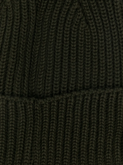 C.P.COMPANY Medium-Thick Knit Wool Cap with Lens Detail