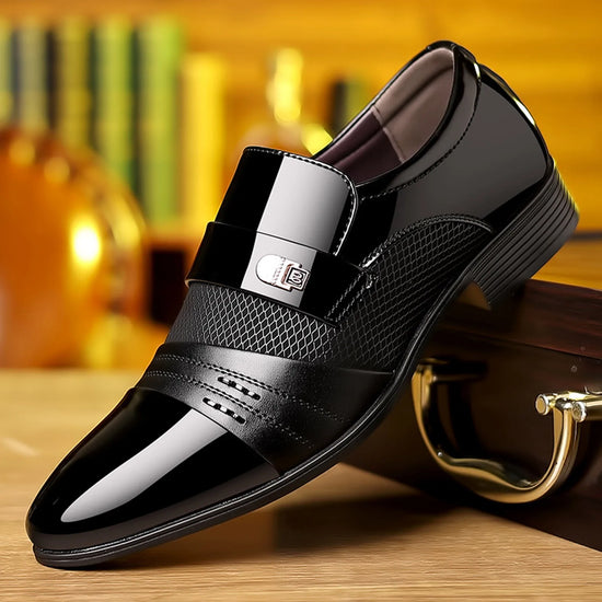 Herren Slipper Business Schuhe Glänzende Spitze Uniform Moderne Büroschuhe Geeignet für Büro Abendparty