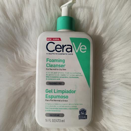 CeraVe Foaming Facial Cleanser for Normal to Oily Skin - Gentle, Non-Comedogenic &amp; Hydrating