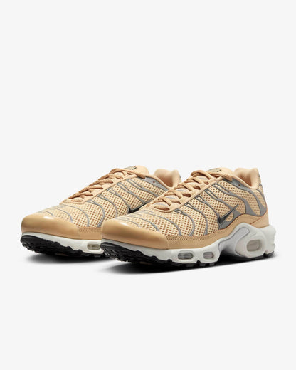 Nike Air Max Plus &