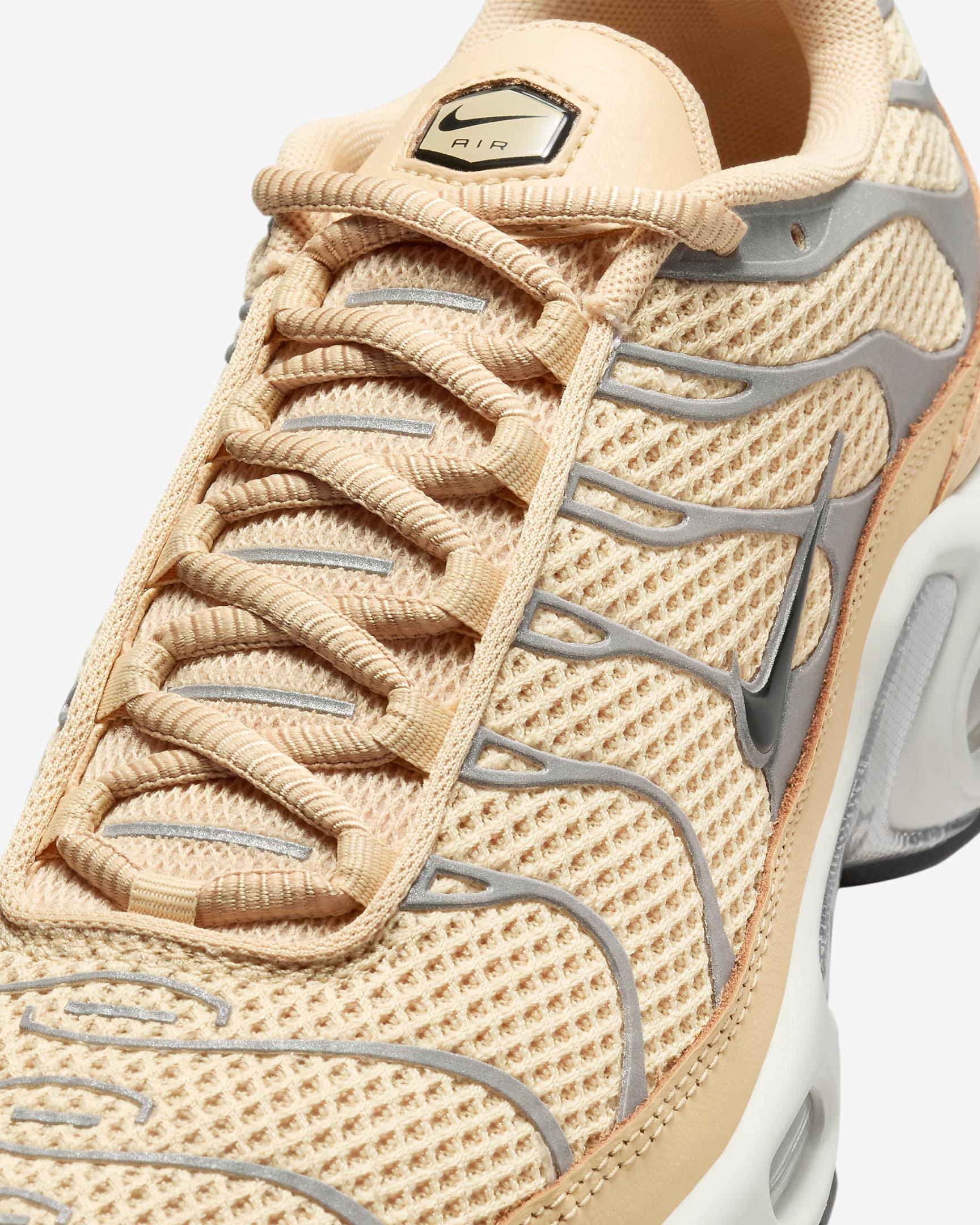 Nike Air Max Plus &