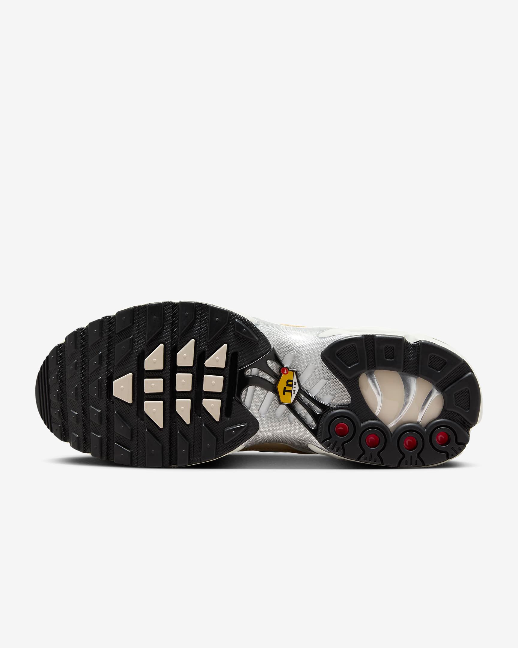 Nike Air Max Plus &