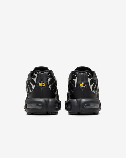 Nike Air Max Plus SE &