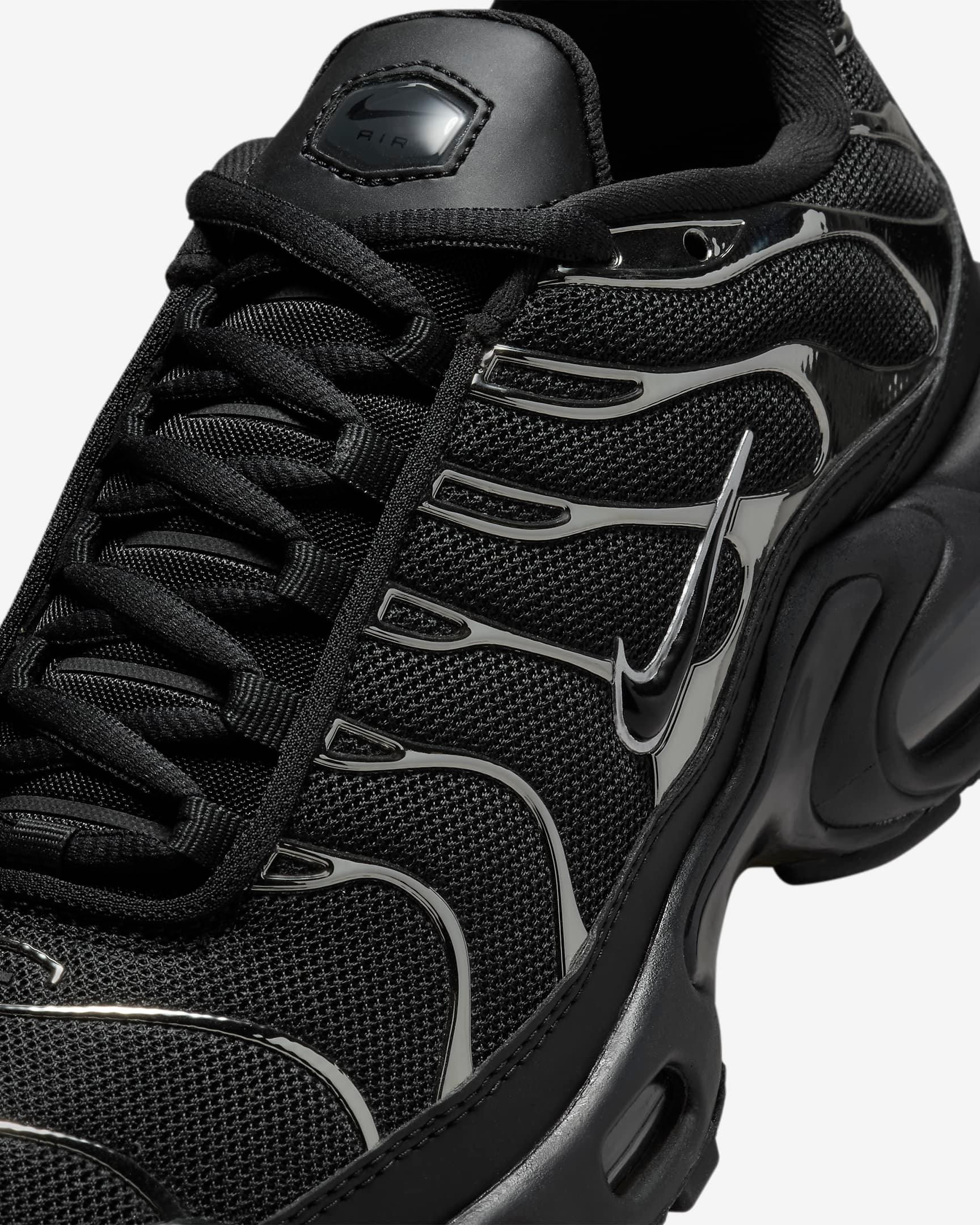 Nike Air Max Plus SE &