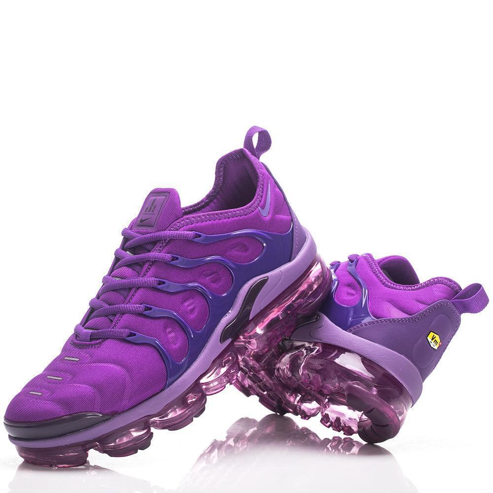 Nike Air Vapormax Plus &