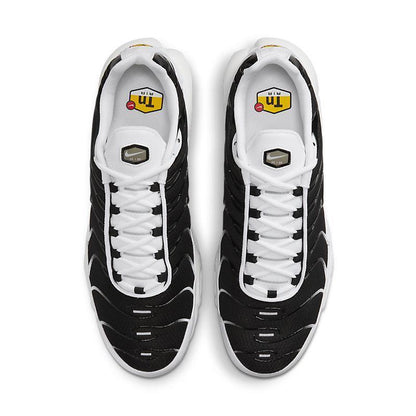 Nike Air Max Plus &