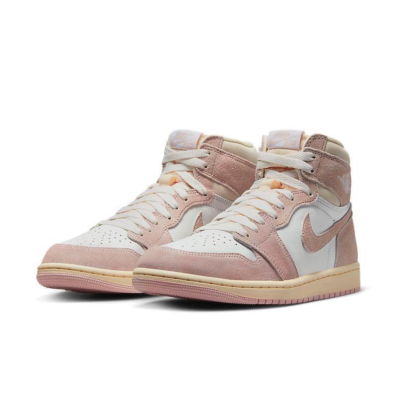 Air Jordan 1 Retro High &