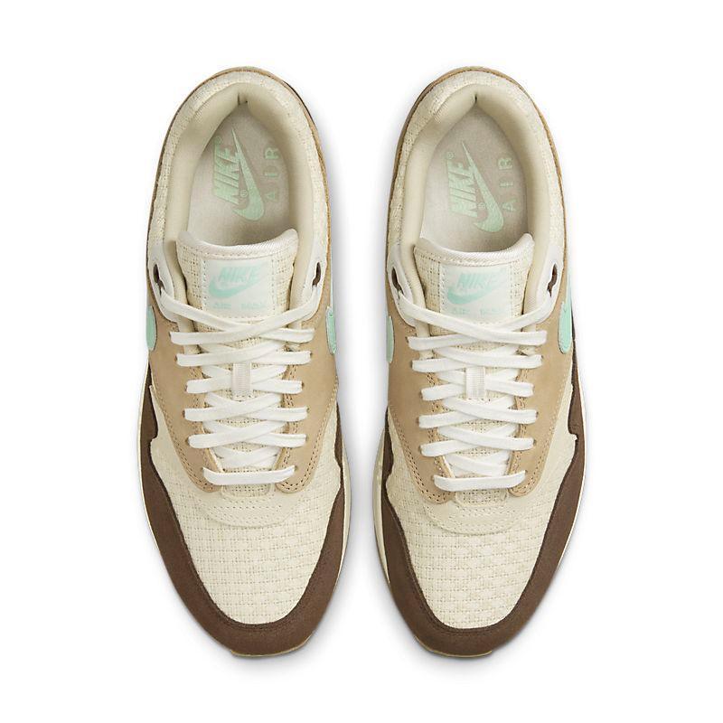 Nike Air Max 87 &