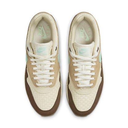 Nike Air Max 87 &