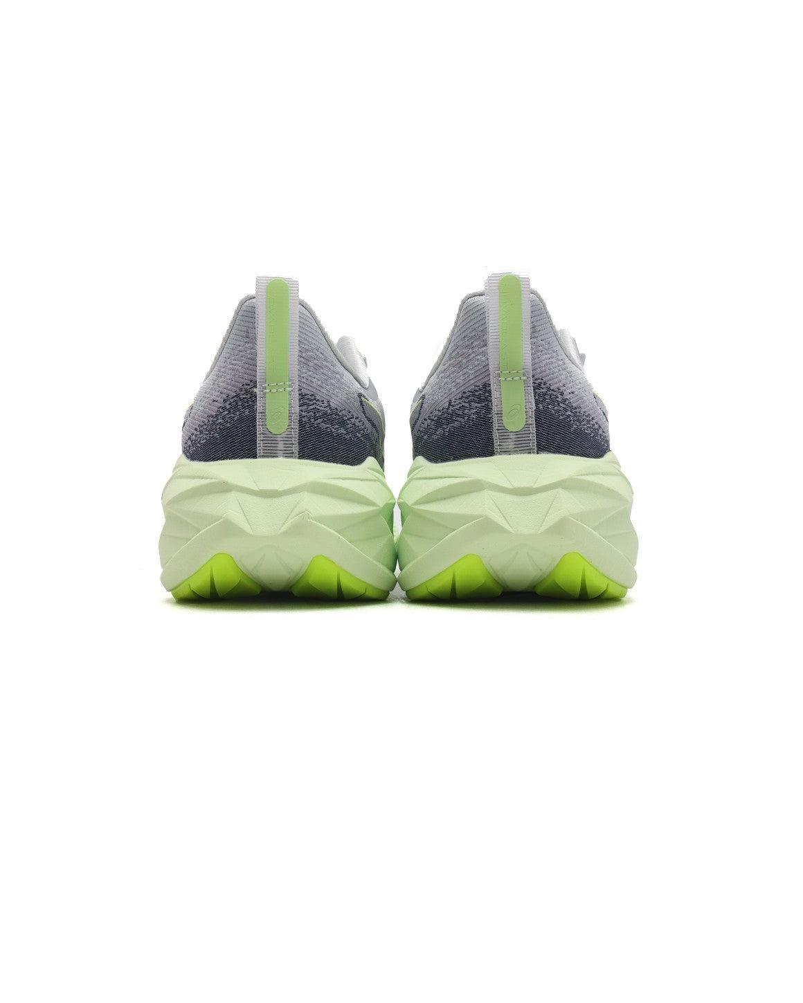 Asics Novablast 4 &