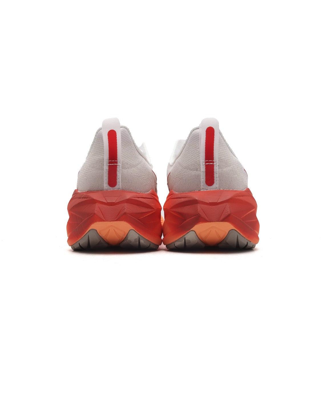 Asics Novablast 4 &