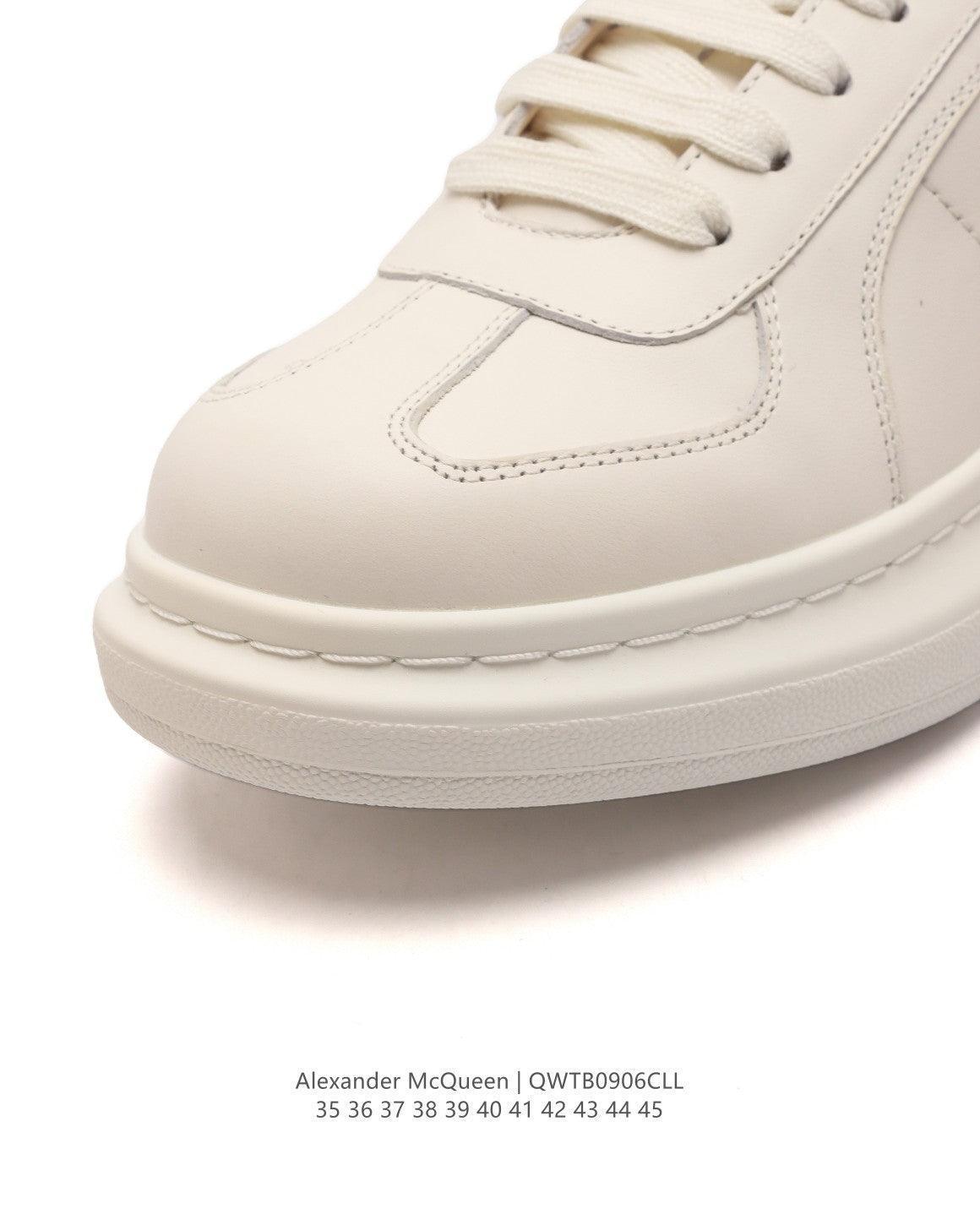 Alexander McQueen &