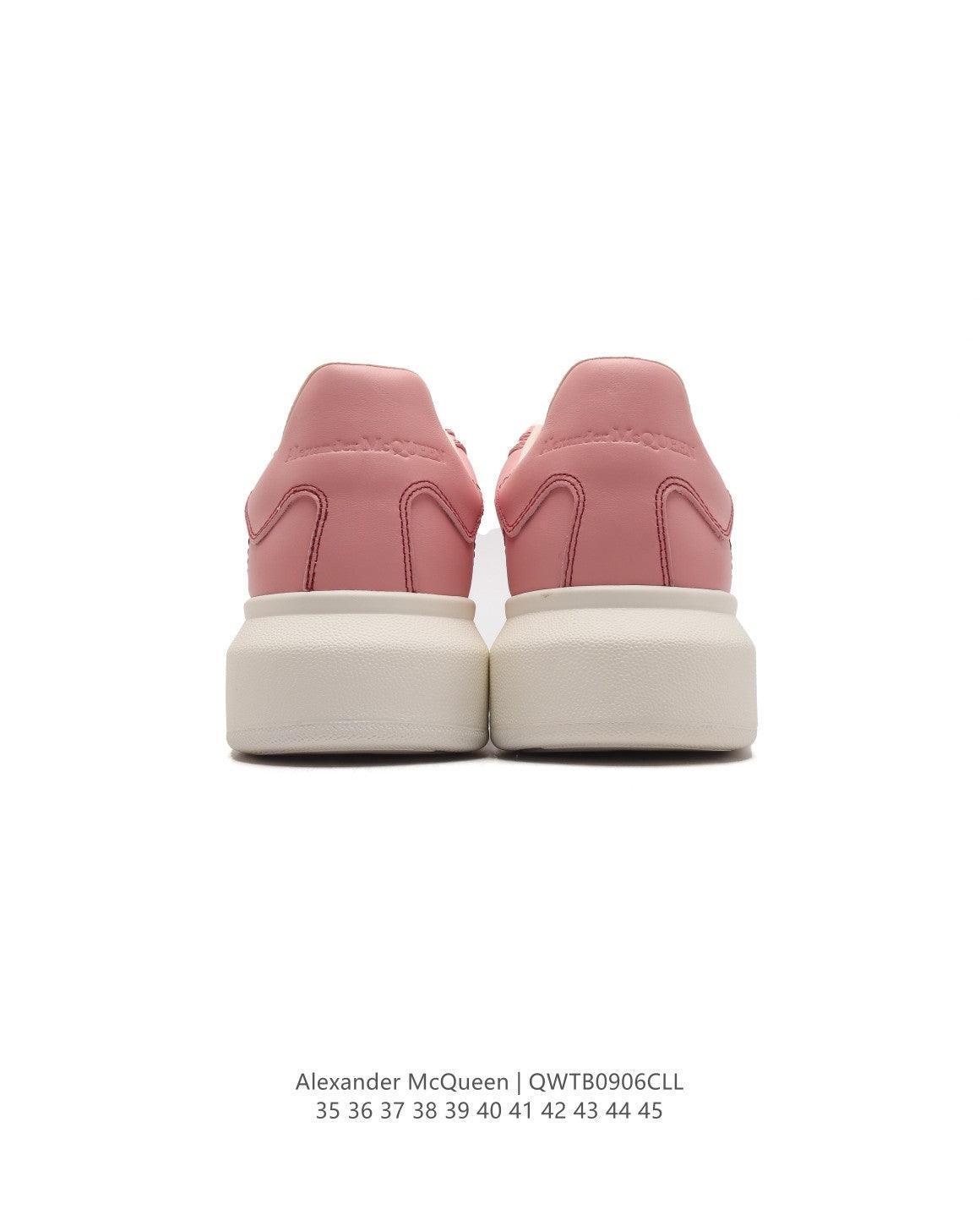 Alexander McQueen &