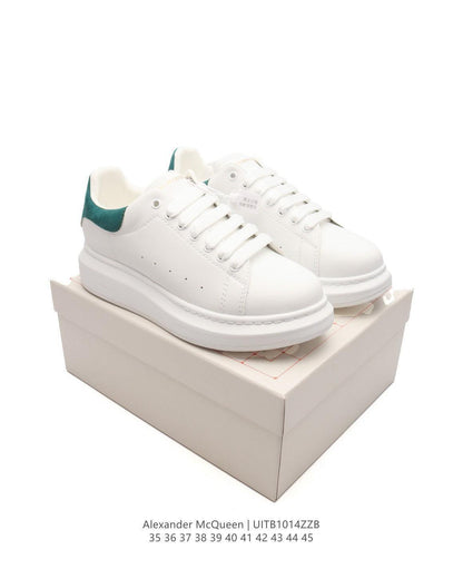 Alexander McQueen &