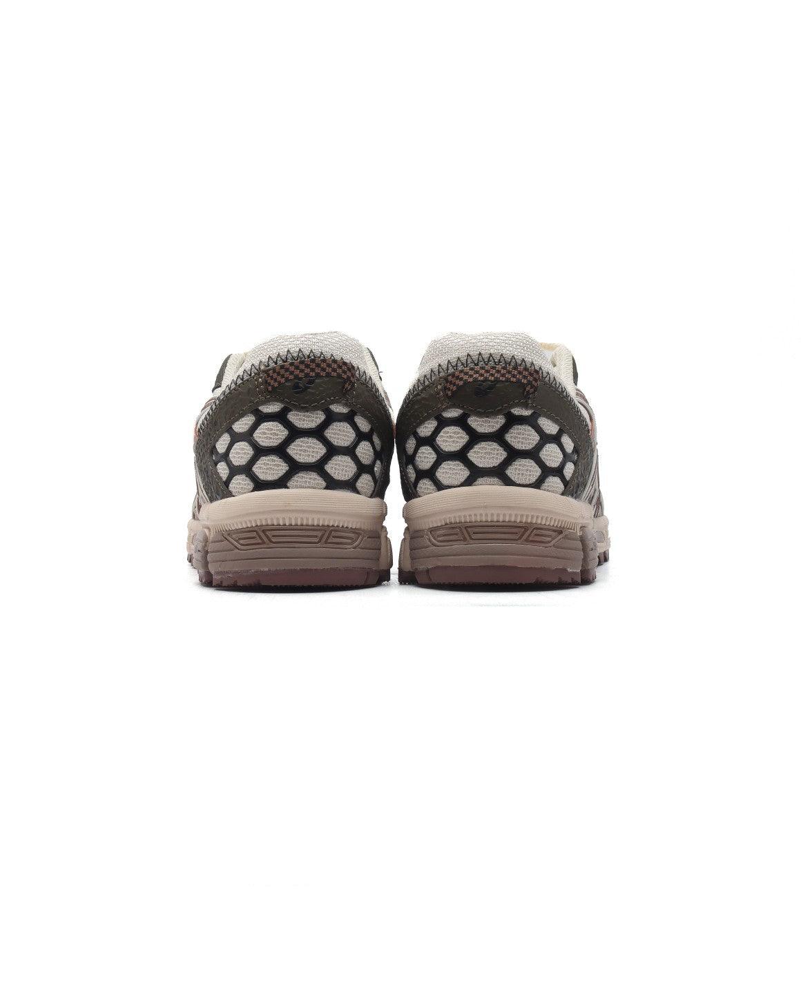 ASICS Gel-Kahana 8  &