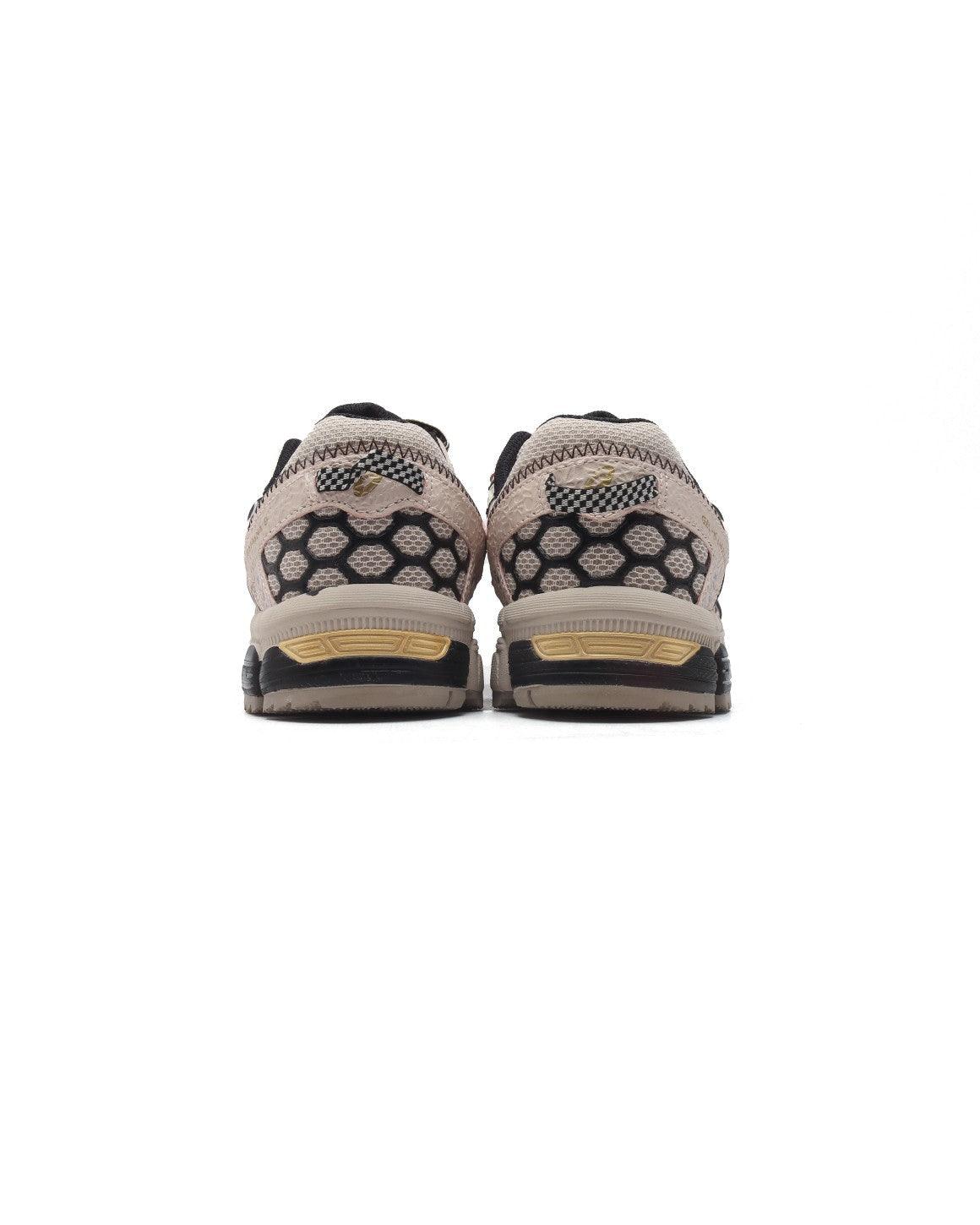 ASICS Gel-Kahana 8 &
