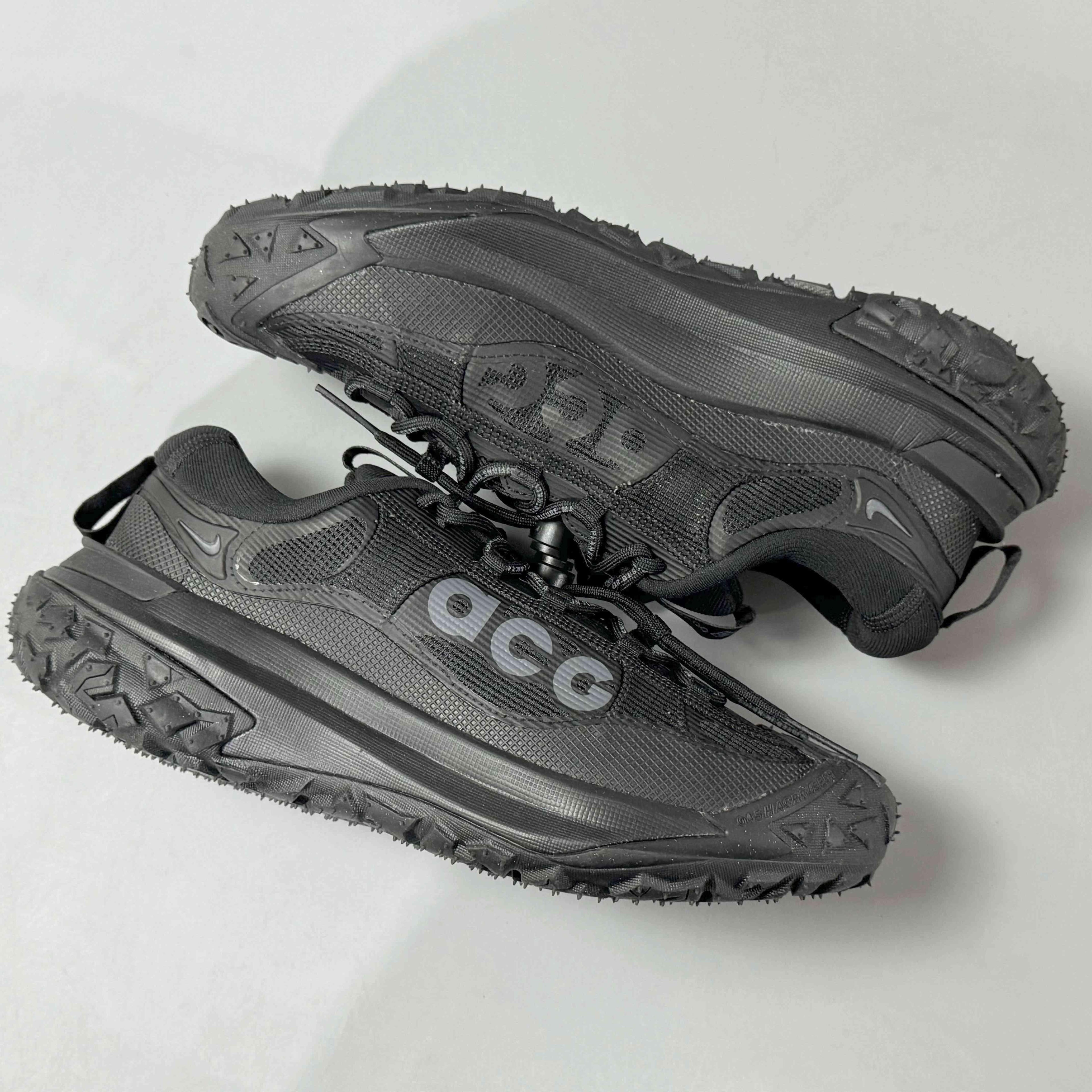 Nike ACG Mountain Fly 2 &