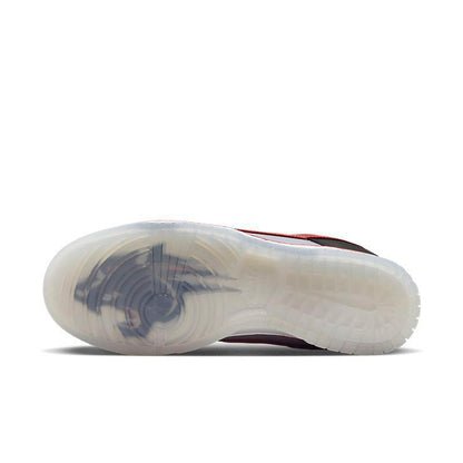 Nike Dunk Low &