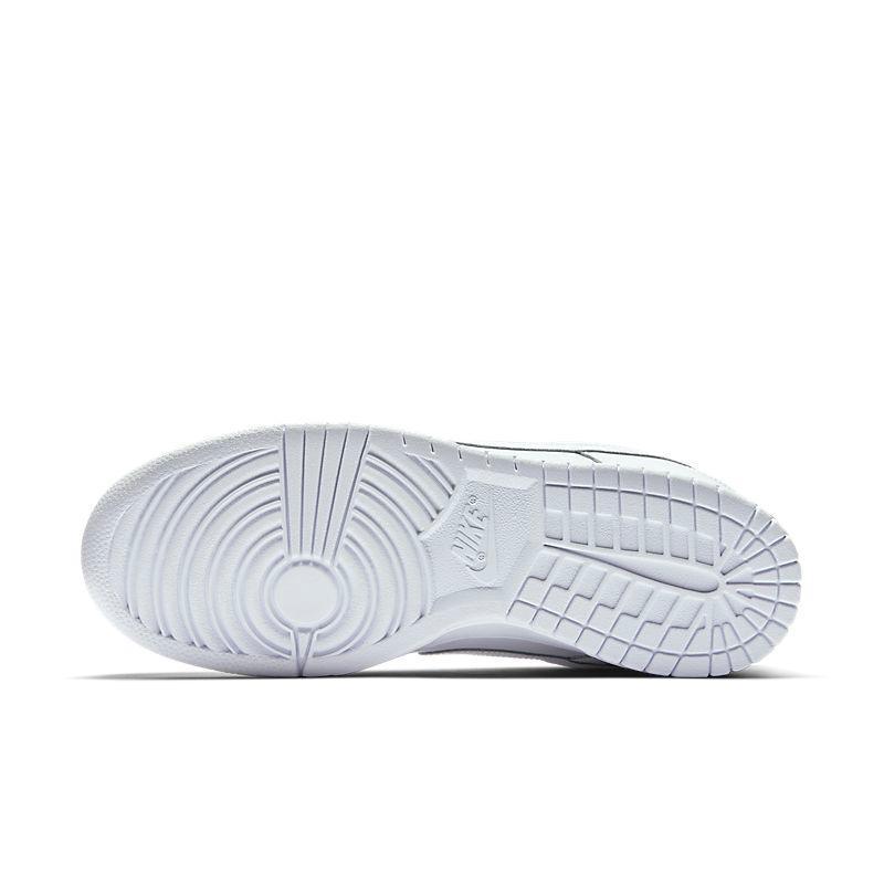 Nike Dunk Low &