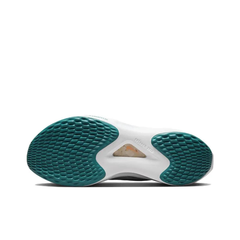 Nike Zoom Fly 5 &
