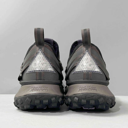 Nike ACG Mountain Fly Low &