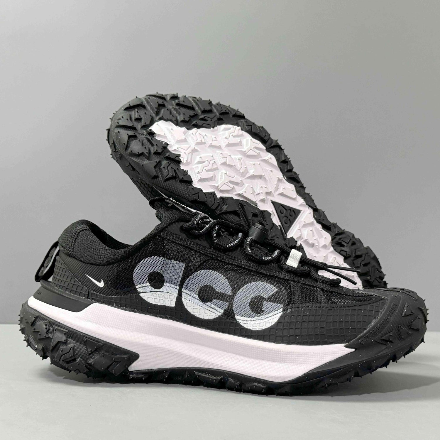 Nike ACG Mountain Fly 2 &