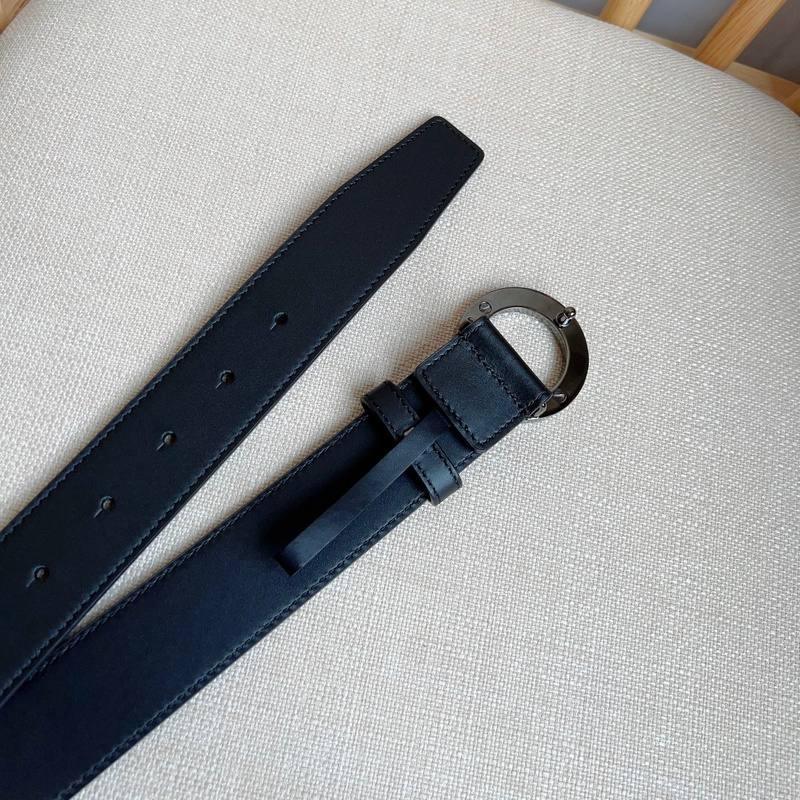 Burberry Leather Vintage Belt &