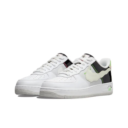 Nike Air Force 1 Low &