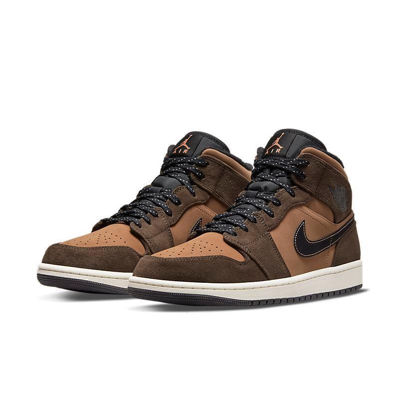 Air Jordan 1 Mid SE &