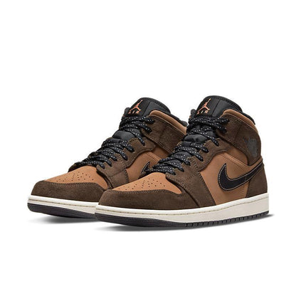 Air Jordan 1 Mid SE &