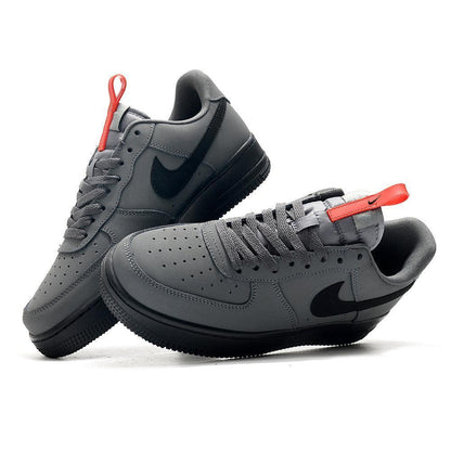 Nike Air Force 1 &