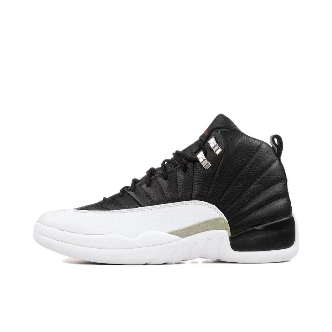Air Jordan Retro 12 &