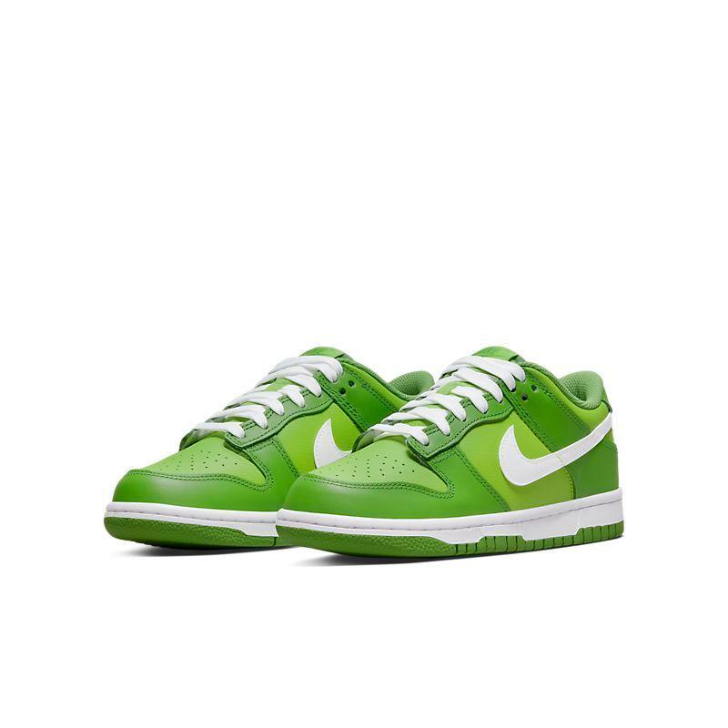 Nike Dunk Low &