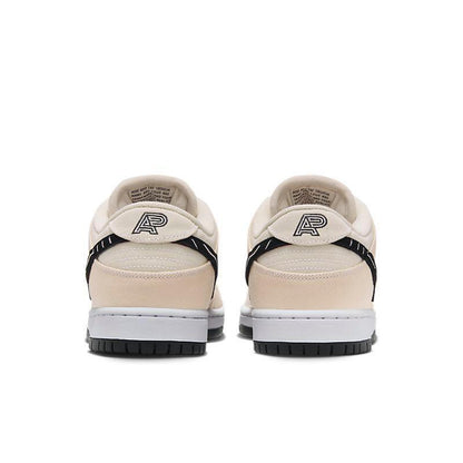 Nike SB Dunk Low &
